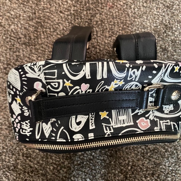 Authentic Henri Bendel Backpack - Picture 5 of 9